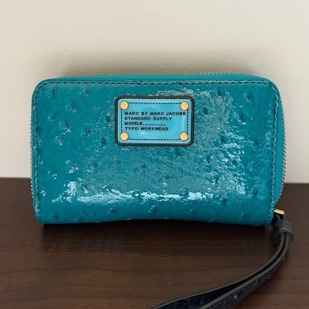 Marc Jacobs wristlet